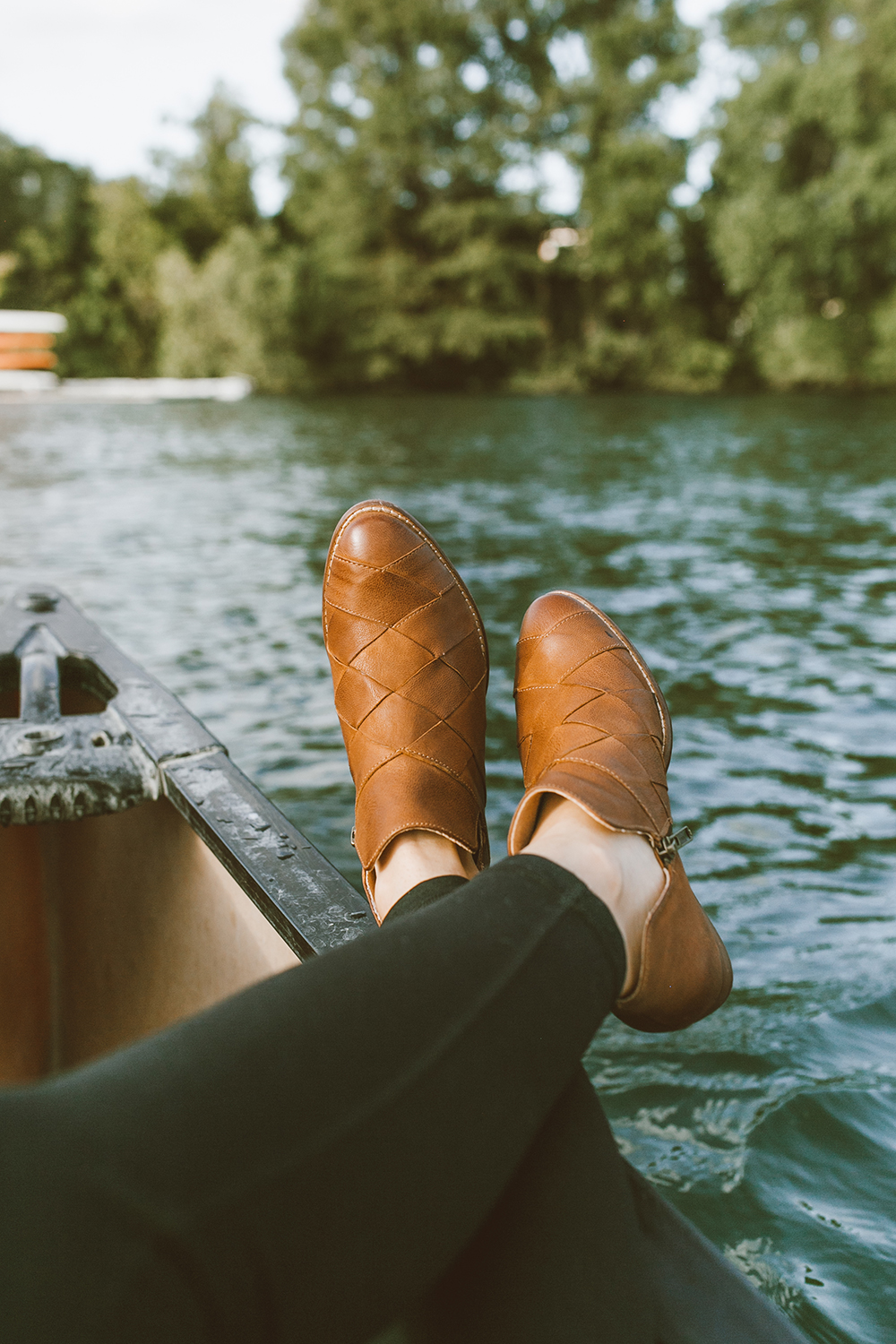 livvyland-blog-olivia-watson-canoe-lady-bird-lake-austin-texas-lifestyle-fashion-blogger-backcountry-seychelles-deep-sea-ankle-booties-2