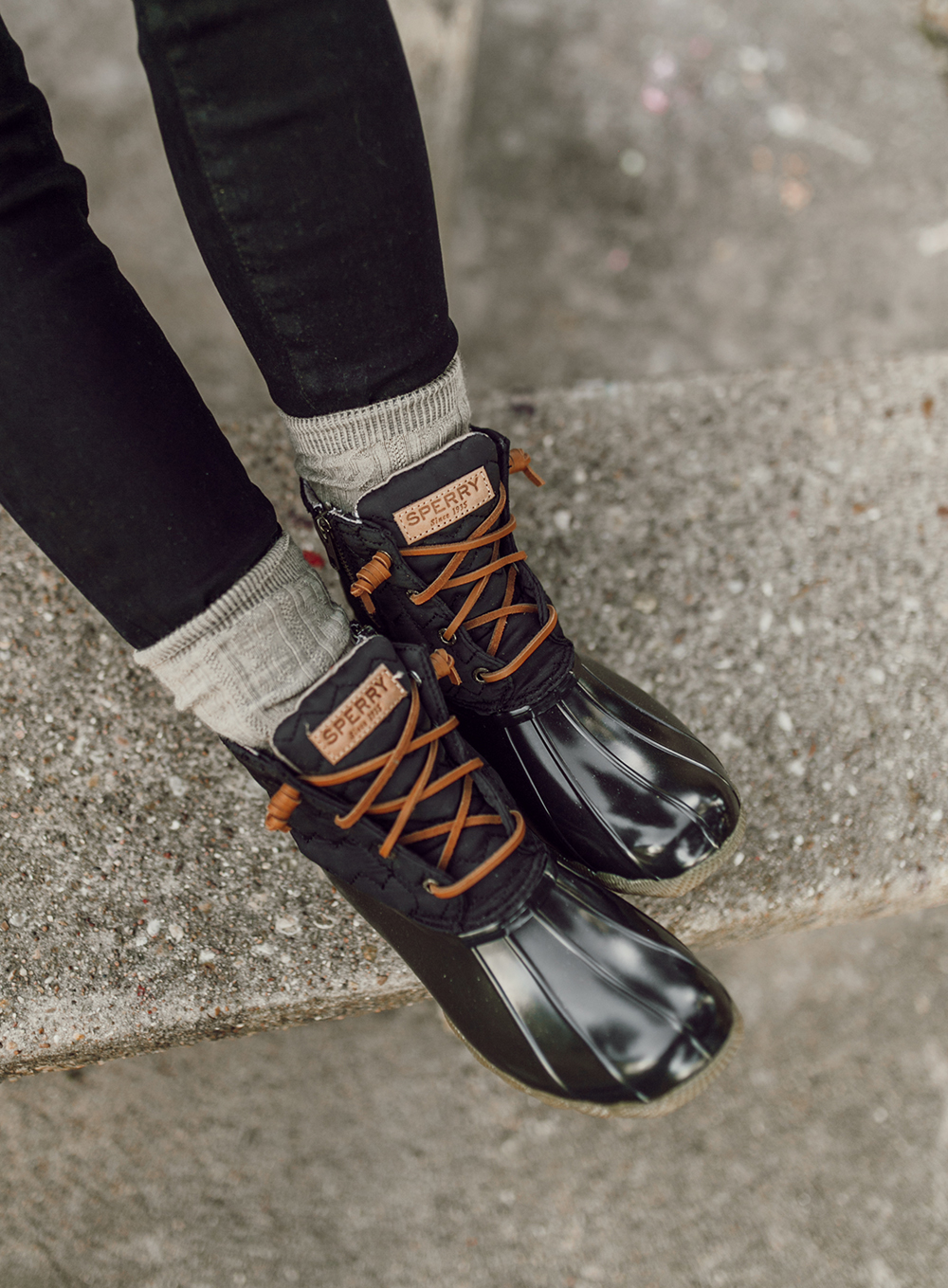 all black sperry duck boots