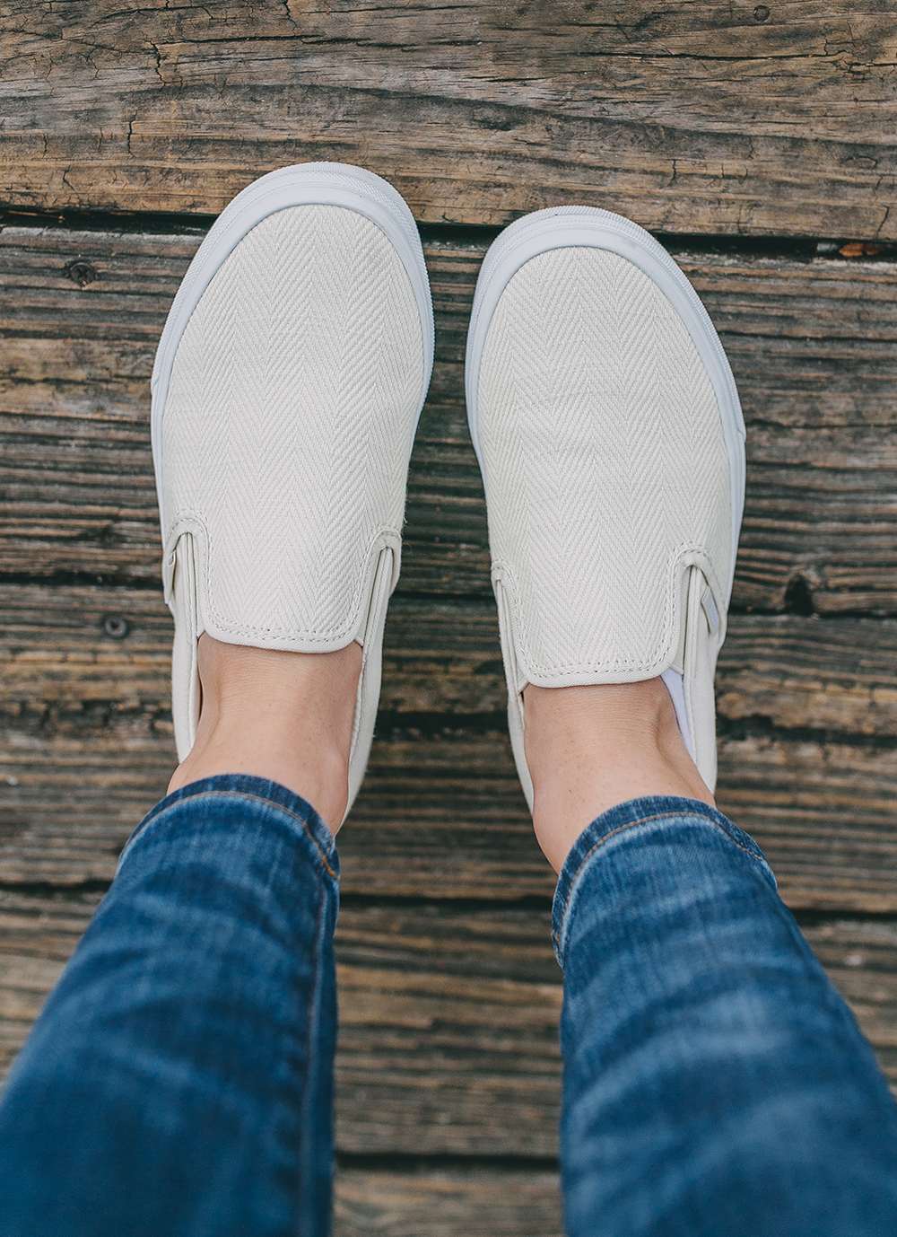 livvyland-blog-olivia-watson-austin-texas-lifestyle-motherhood-blogger-mozarts-coffee-vans-slip-on-white