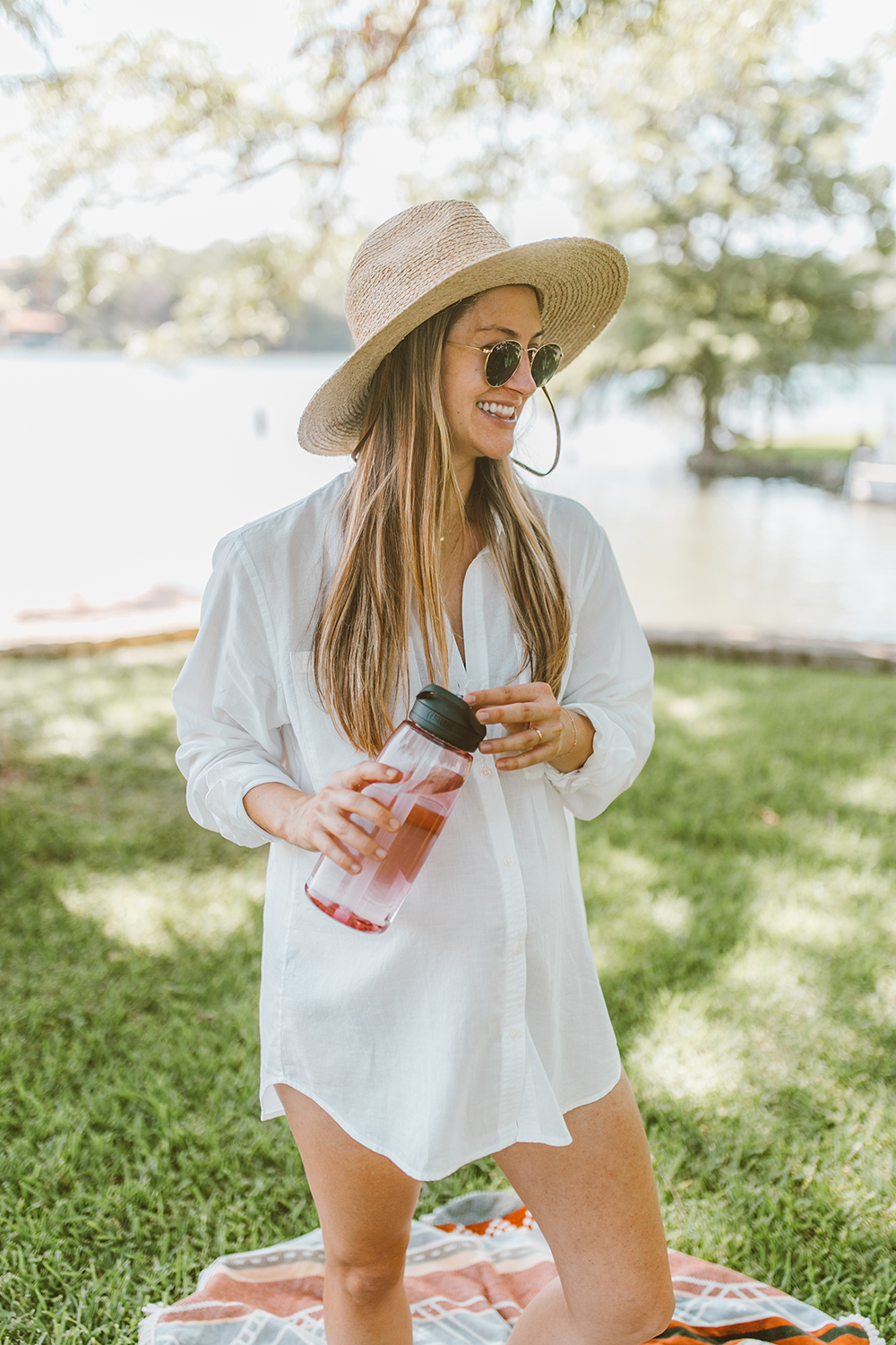 livvyland-blog-olivia-watson-lake-austin-texas-lifestyle-mom-blogger-maternity-AC-button-down-patagonia-swimsuit-cover-up-1