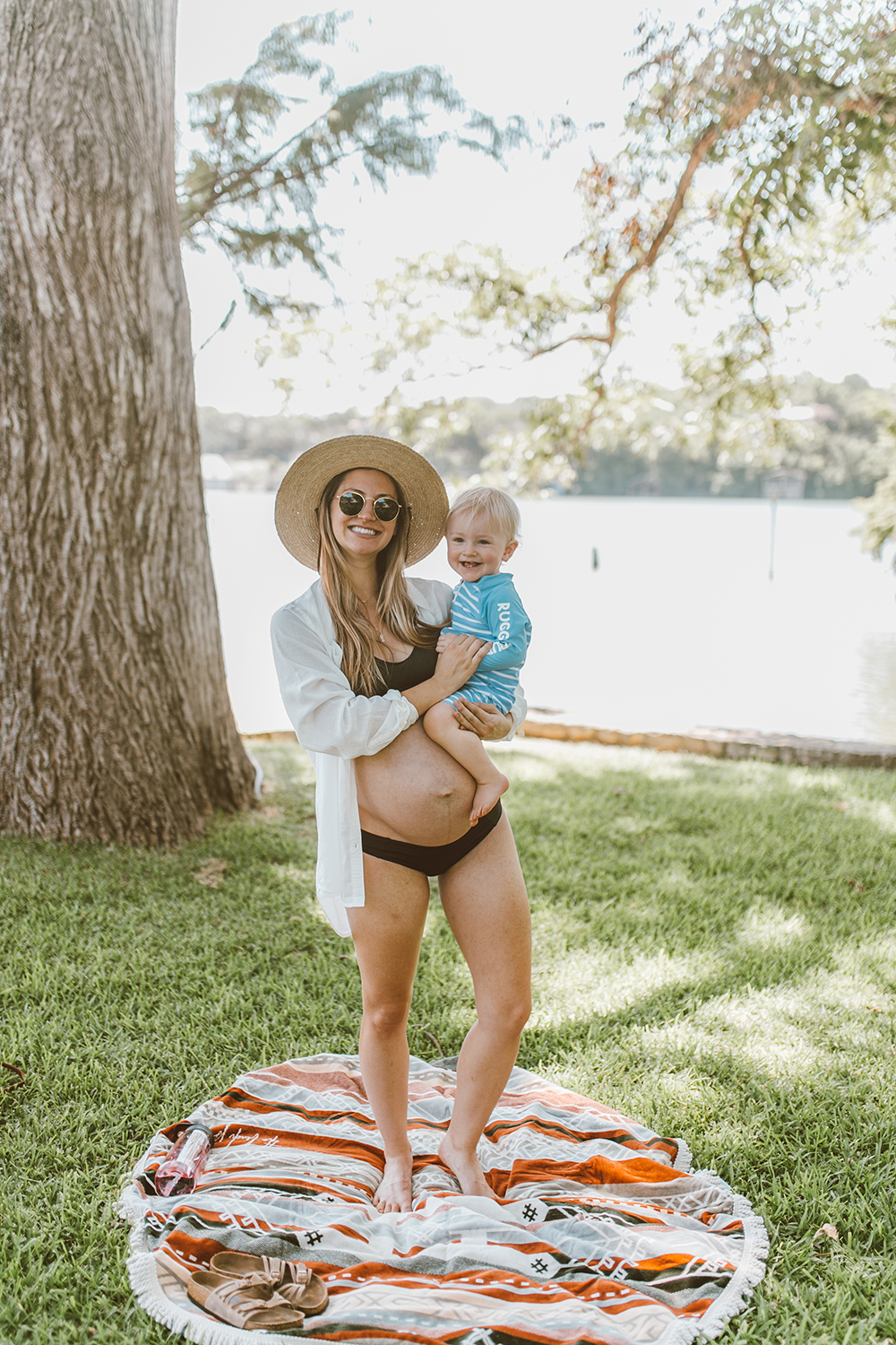 livvyland-blog-olivia-watson-lake-austin-texas-lifestyle-mom-blogger-maternity-bikini-patagonia-3