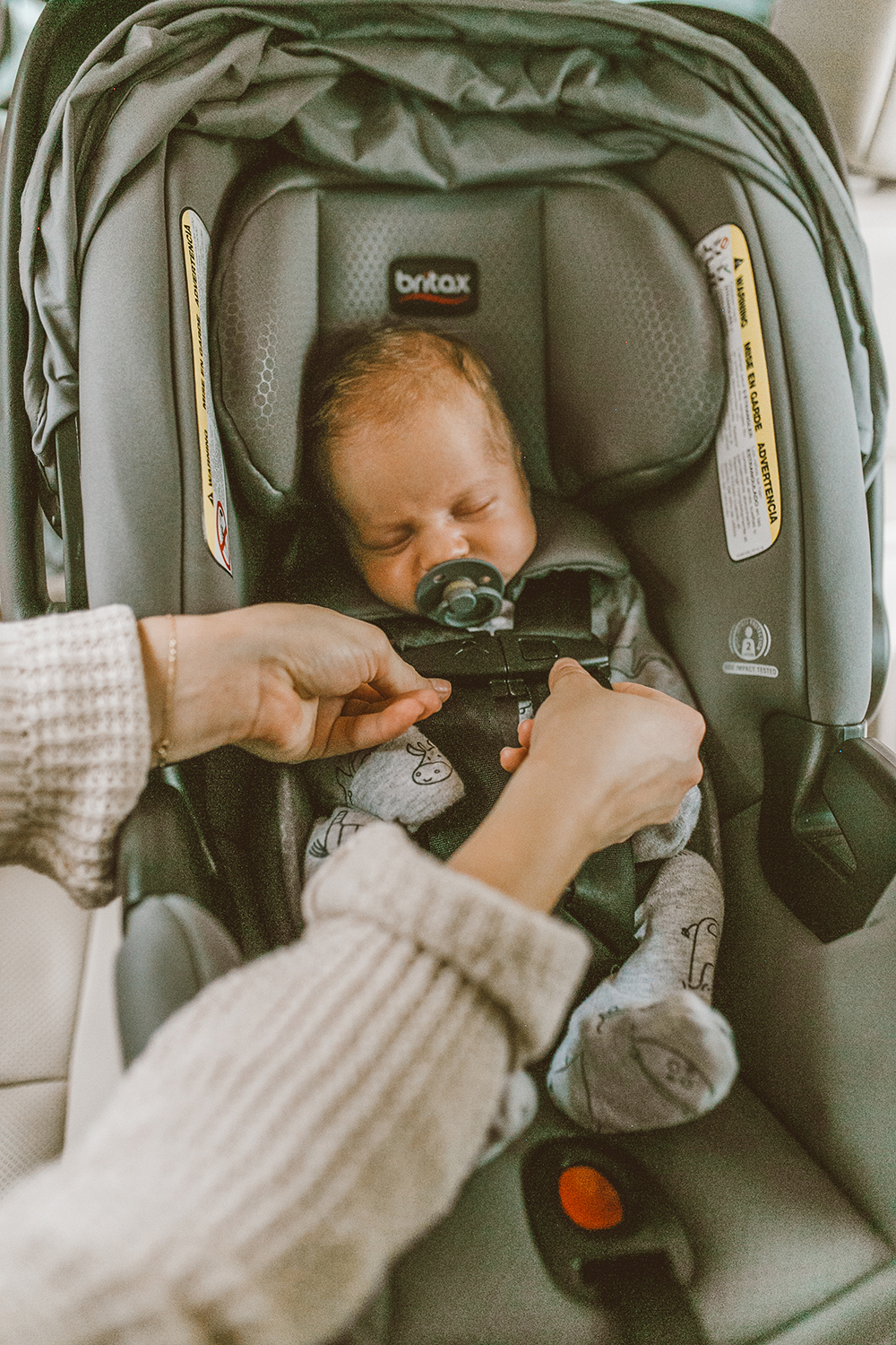 livvyland-blog-olivia-watson-austin-texas-lifestyle-mom-motherhood-blogger-britax-b-lively-travel-system-stroller-review-5