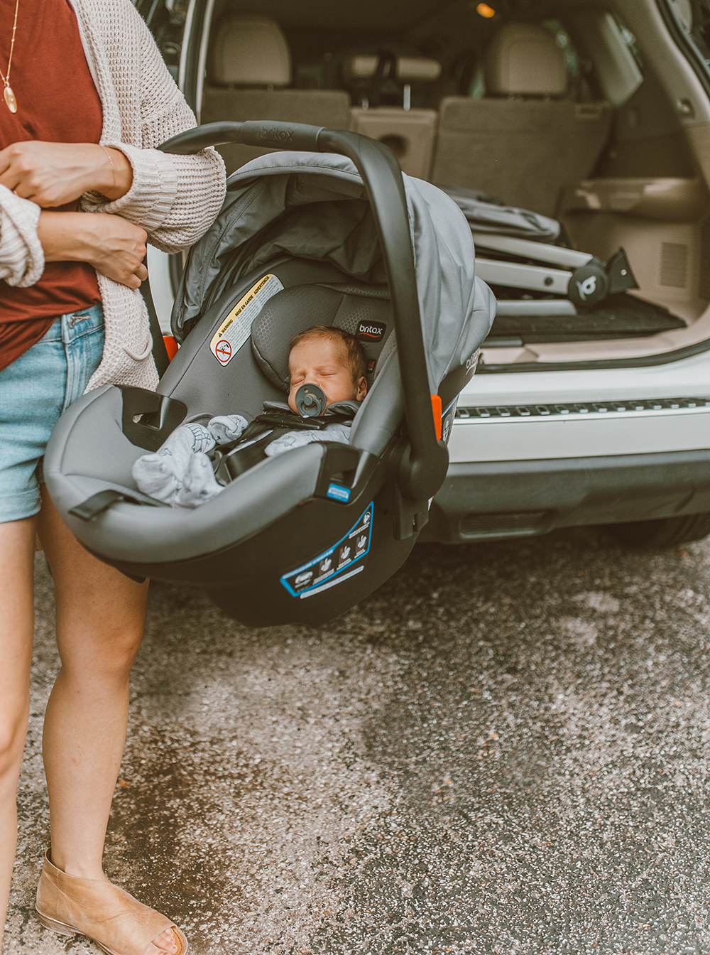 livvyland-blog-olivia-watson-austin-texas-lifestyle-mom-motherhood-blogger-britax-b-lively-travel-system-stroller-review-7