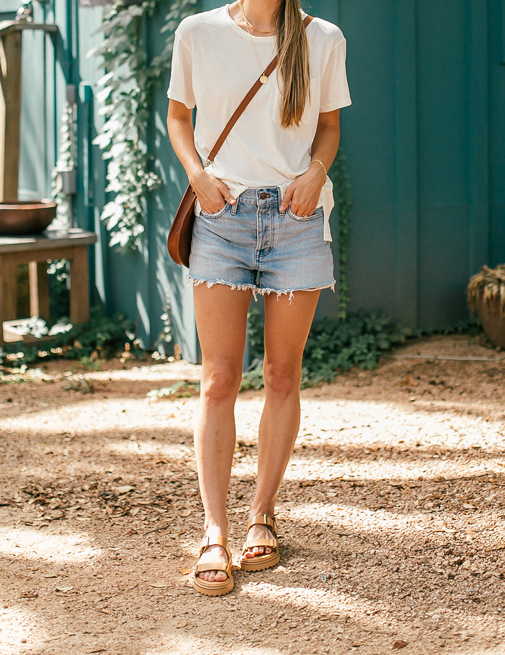 Casual and Chic Denim Shorts Outfit