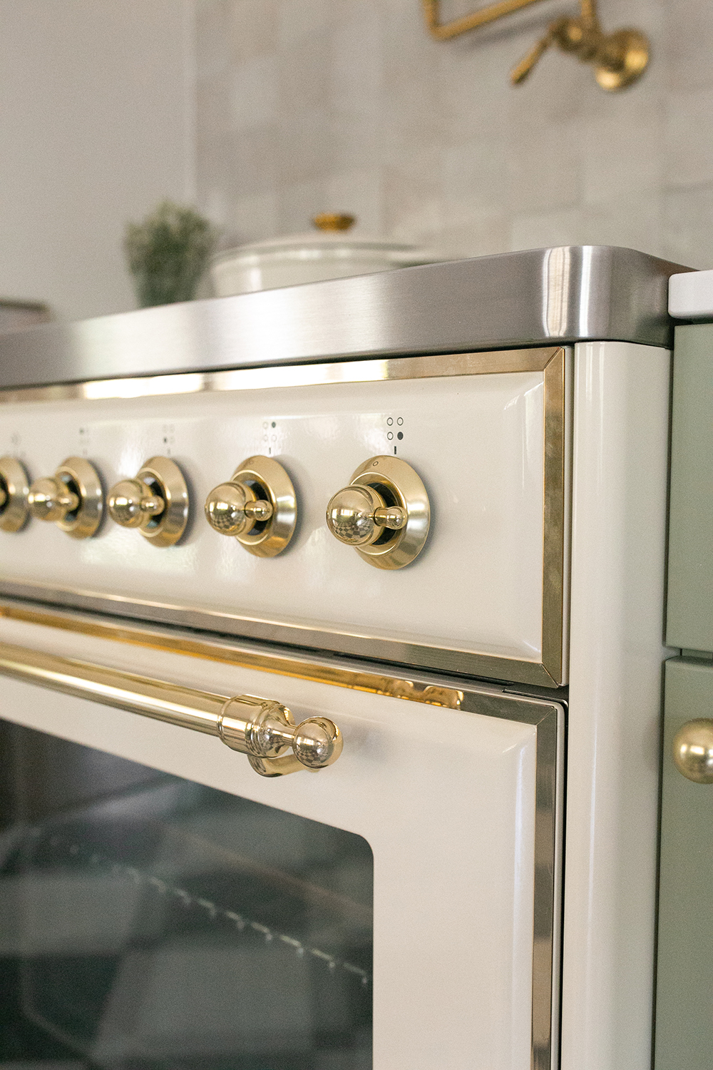 How to style green into your kitchen - Blog - ILVE - ILVE Appliances