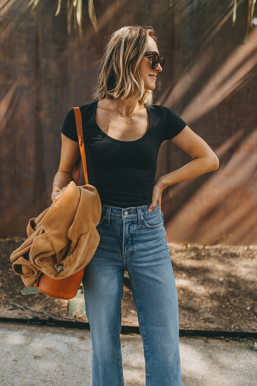 5 classic & chic ways to style wide leg jeans (perfect for the