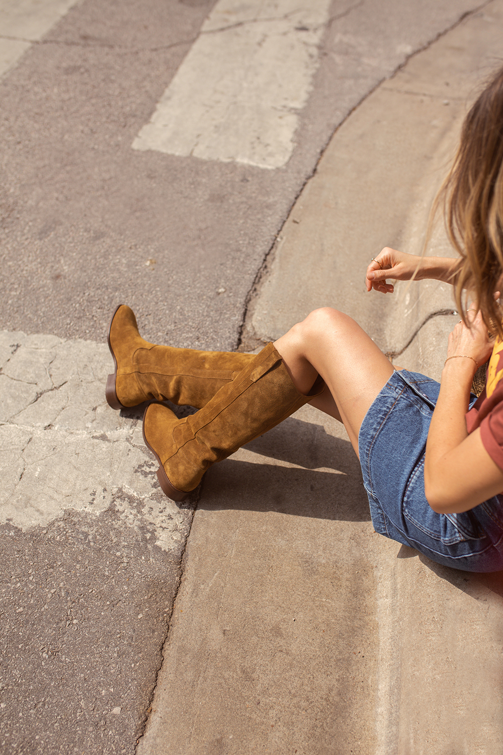 livvyland-blog-olivia-watson-austin-texas-fashion-sezane-bettie-denim-skirt-gabrielle-low-suede-taupe-boots-soliel-t-shirt-june-basket-bag-summer-outfit-idea-1