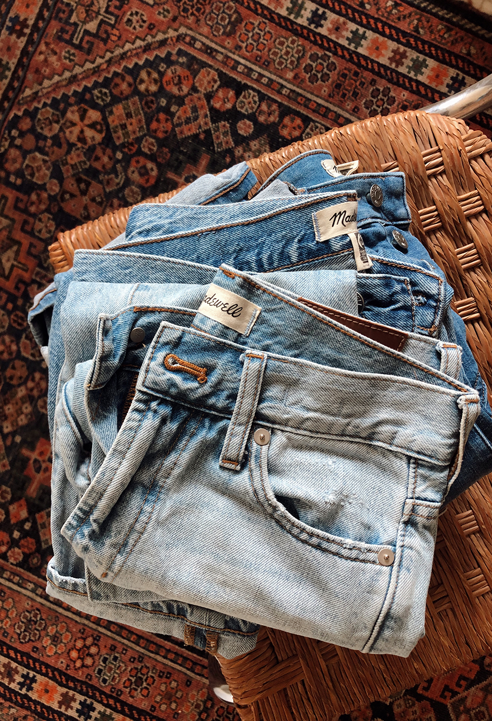 livvyland-blog-olivia-watson-fall-denim-jeans-madewell-sale