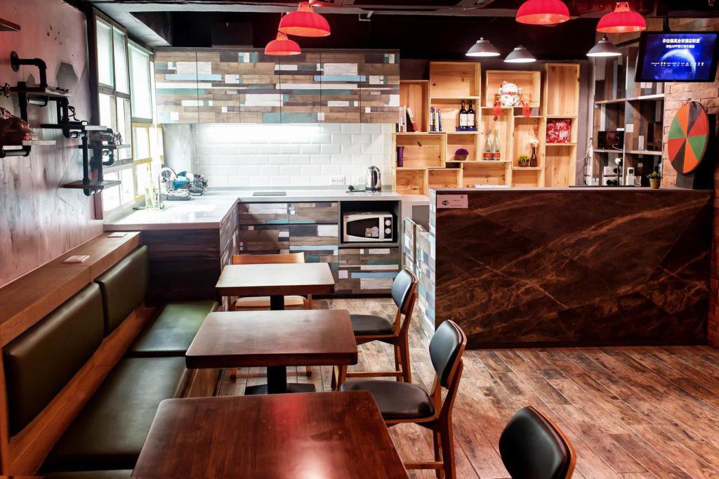 Hong Kong  Yesinn @YMT