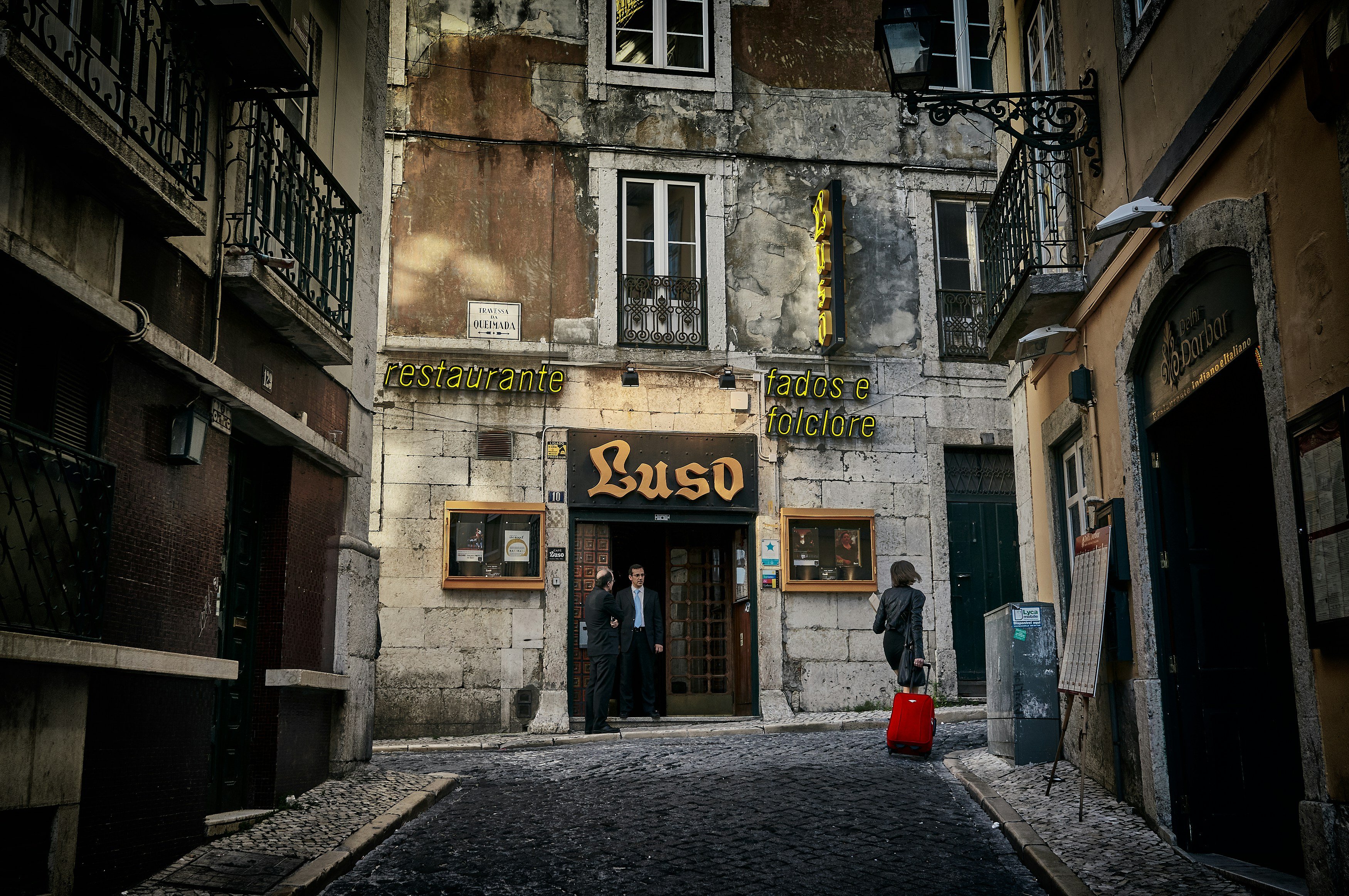 A cozy Lisbon coffee shop