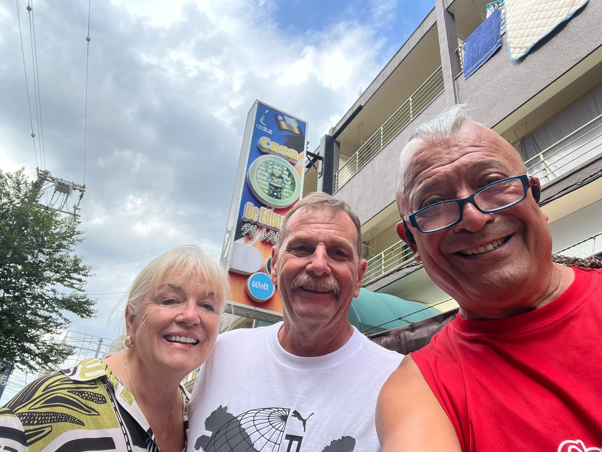 Happy Travelers in Tokyo, Japan with a Lokafy Local Tour Guide