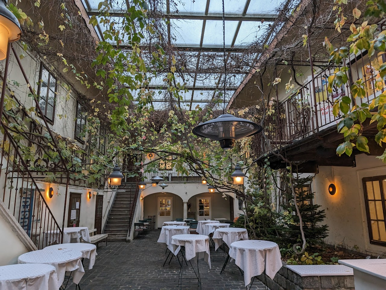 Gasthaus Amerlingbeisl, Vienna, Austria