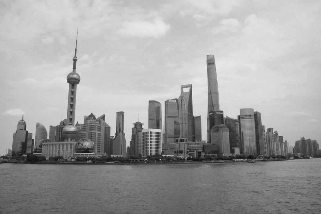 24 Hours in Shanghai : China's largest city and financial capital
