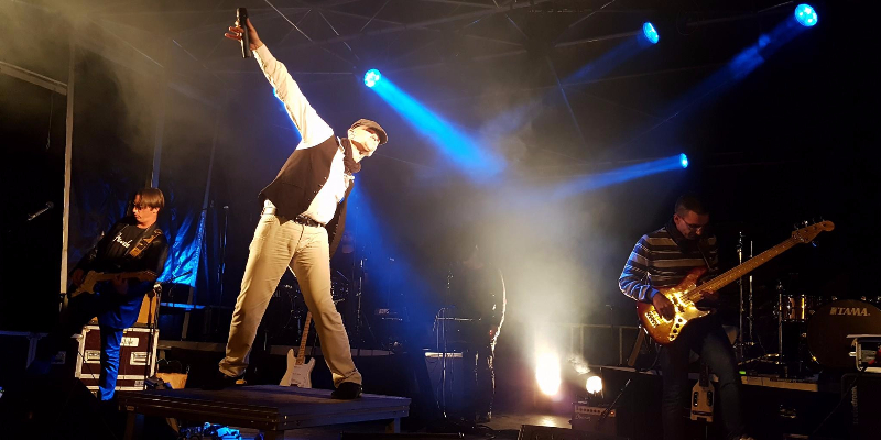 Amber Blitz, Groupe de Musique Rock en représentation - photo de couverture n° 3