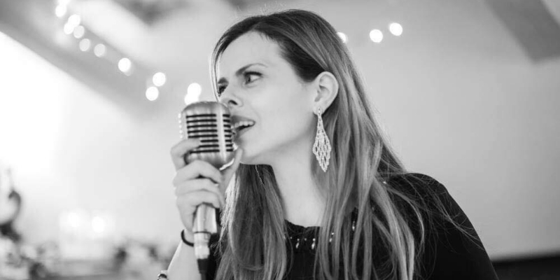 Enrica Panza, Groupe de Musique Soul en représentation à Paris - photo de couverture n° 3