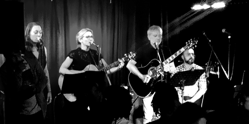 Groupe Noir Cerise, Groupe de Musique Variété Française en représentation à Seine Saint Denis - photo de couverture n° 3