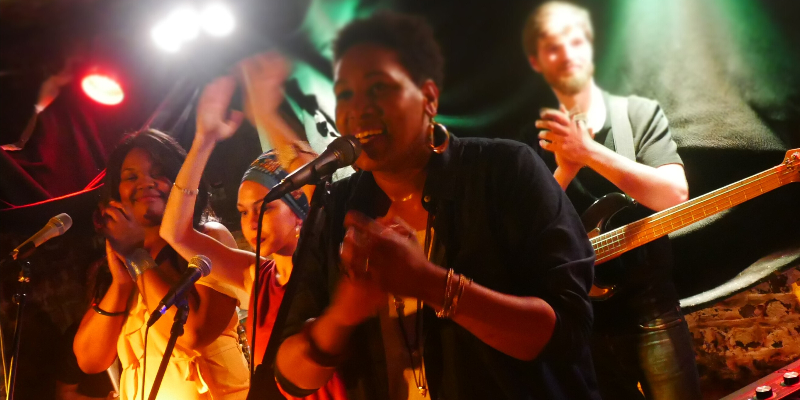 Gadianm, Groupe de Musique Musiques du Monde en représentation à Nord - photo de couverture