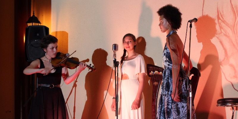 GreyStones, Groupe de Musique Acoustique en représentation - photo de couverture n° 3