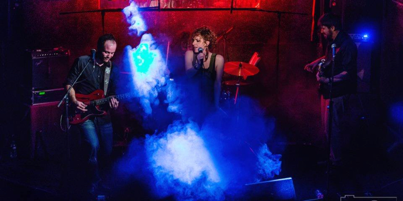 4 NO ONE, Groupe de Musique Rock en représentation à Savoie - photo de couverture n° 1