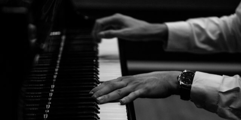 Louis et Laura Dugué, Musiciens Pianiste en représentation à Yvelines - photo de couverture