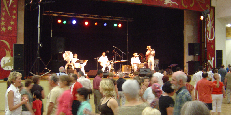 Caribop, Fanfare Fanfare en représentation à Val de Marne - photo de couverture n° 3