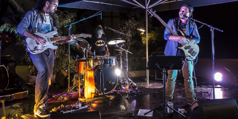 Fast Laundry Machine, Groupe de Musique Rock en représentation à Gironde - photo de couverture n° 2