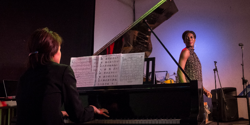 Suzie TELEP, Musiciens Soul en représentation à Hauts de Seine - photo de couverture