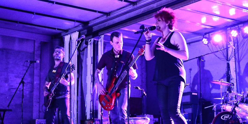 RED SESSION, Groupe de Musique Rock en représentation - photo de couverture n° 1