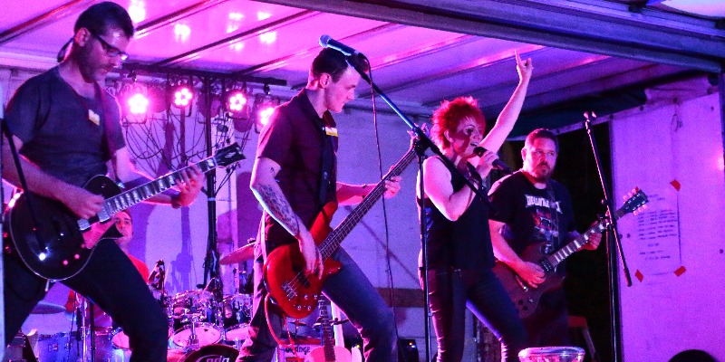 RED SESSION, Groupe de Musique Rock en représentation - photo de couverture n° 2