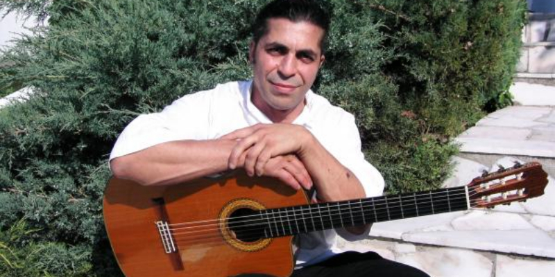 Yazid Bahri Trio, Groupe de Musique Guitariste en représentation à Loire - photo de couverture n° 1