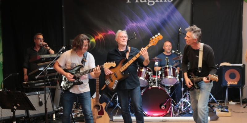 PLUGINS, Groupe de Musique Rock en représentation à Nord - photo de couverture n° 1