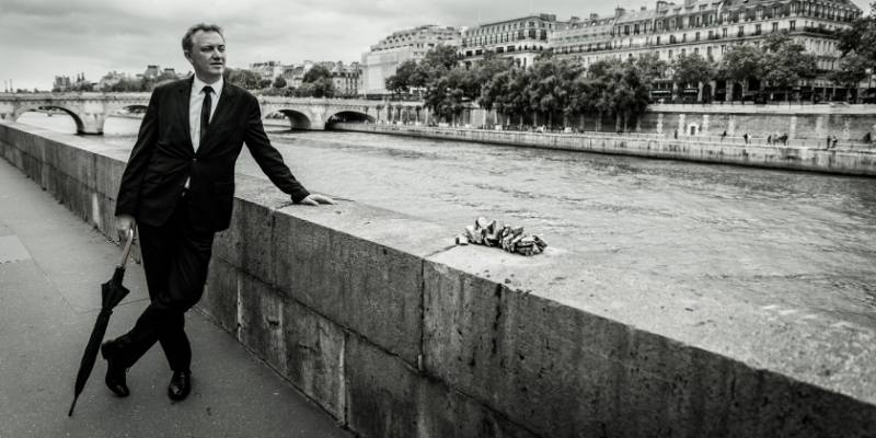 Monsieur Charles (Chanteur & Pianiste), Chanteur Variété Française en représentation à Paris - photo de couverture n° 2