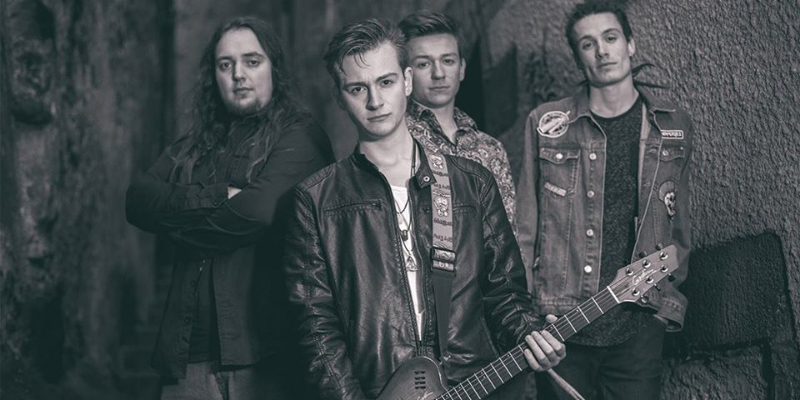 DESs, Groupe de Musique Rock en représentation à Puy de Dôme - photo de couverture