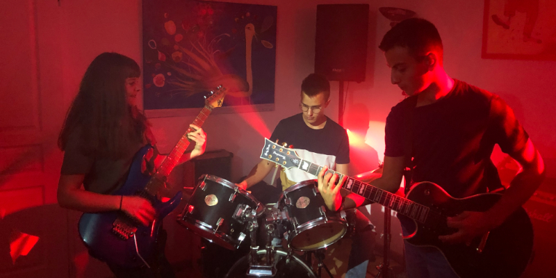 heaven's whispers, Groupe de Musique Rock en représentation à Hautes Pyrénées - photo de couverture