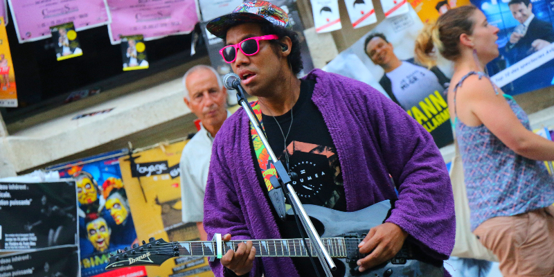 Martin Nuage, Musiciens Guitariste en représentation à Mayenne - photo de couverture n° 2