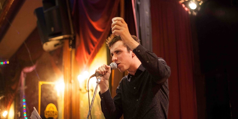 Guillaume Muller, Chanteur Chanteur en représentation - photo de couverture n° 1