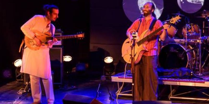 Nou...H...ouH ! , Groupe de Musique Jazz en représentation à Val de Marne - photo de couverture n° 1