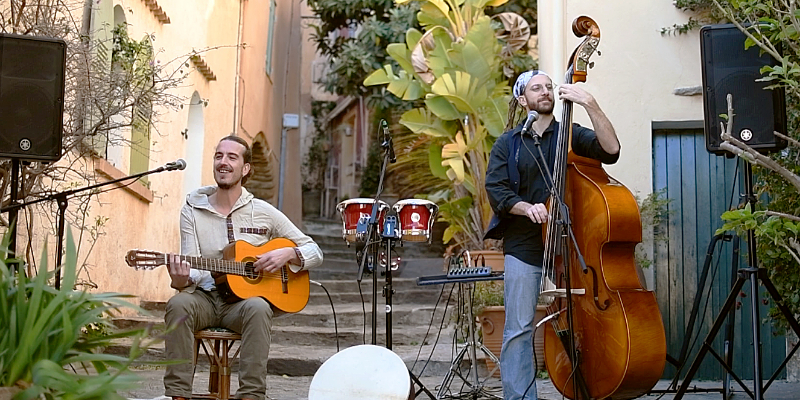 MOB - Music Of Bormes, Musiciens Acoustique en représentation à Var - photo de couverture n° 2