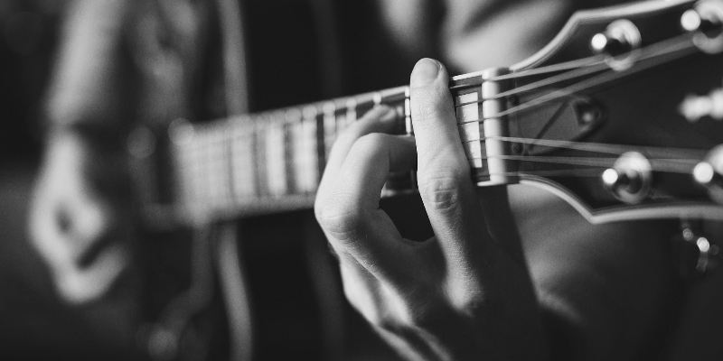 Smart Melodies, Chanteur Acoustique en représentation à Haute Savoie - photo de couverture