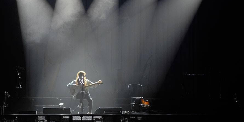 PhenixAmer, Chanteur Chanteur en représentation à Paris - photo de couverture