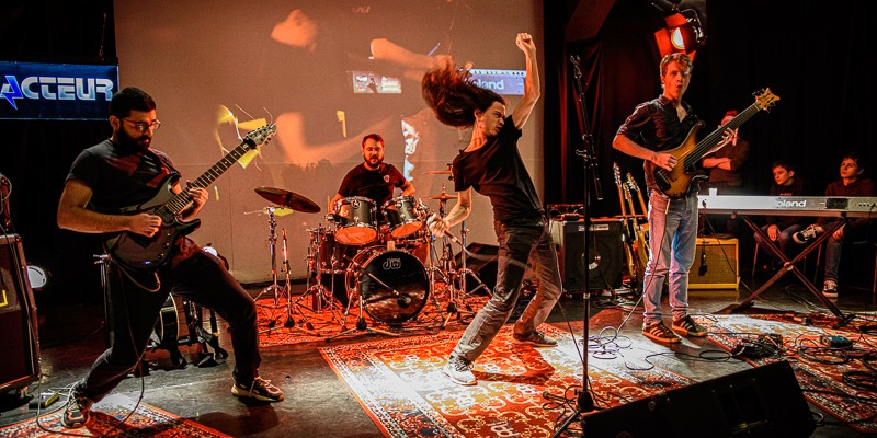 Synapse, Groupe de Musique Rock en représentation à Paris - photo de couverture n° 1