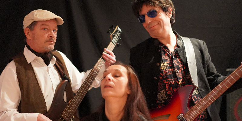 WARLUS trio, Groupe de Musique Rock en représentation à Hauts de Seine - photo de couverture n° 1