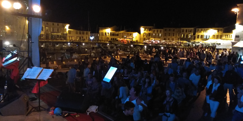 Mister J, Groupe de Musique Generaliste en représentation à Charente Maritime - photo de couverture n° 1