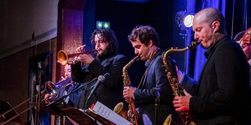 crauste Benoit, Groupe de Musique Soul en représentation à Paris - photo de couverture n° 3