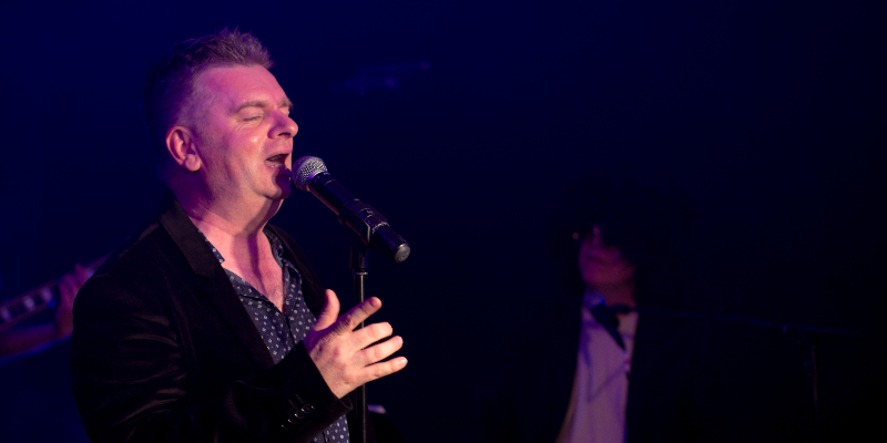 Christophe RAVET, Chanteur Chanteur en représentation à Vienne - photo de couverture n° 1