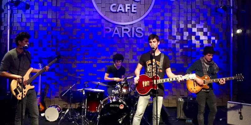 Voltrain, Groupe de Musique Rock en représentation - photo de couverture