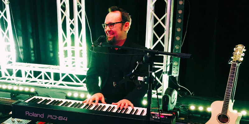 R2D2, Musiciens Pop en représentation à Eure - photo de couverture n° 1
