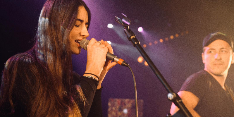 Solow, Chanteur Chanteur en représentation à Paris - photo de couverture n° 1