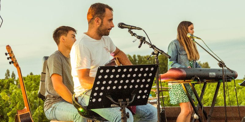 Kairos Trio, Groupe de Musique Acoustique en représentation à Gironde - photo de couverture n° 2