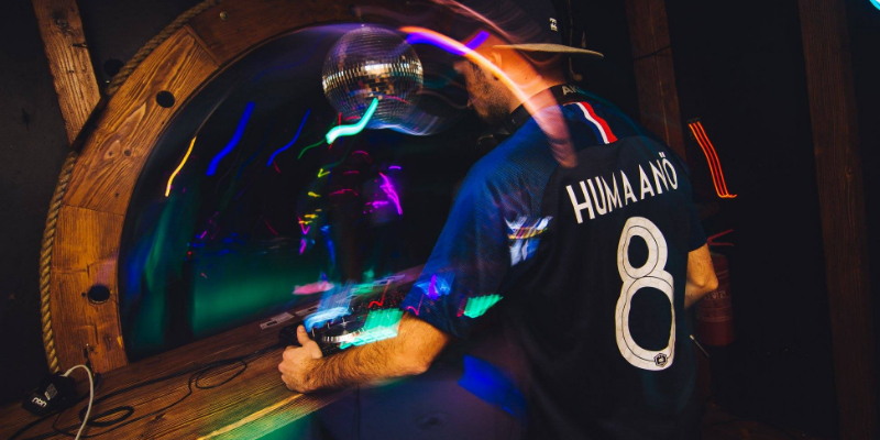 Dj Humaanö, DJ DJ en représentation à Paris - photo de couverture n° 3